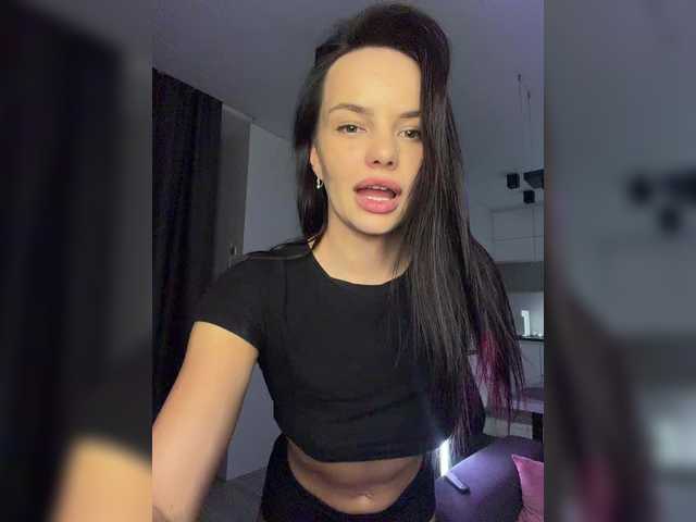 Klubnika13 live cam preview