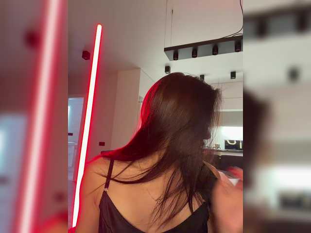 Klubnika13 live cam on BongaCams