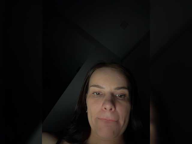 Klubnika13 live cam on BongaCams