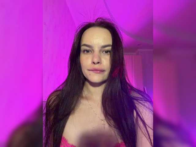 Klubnika13 live cam