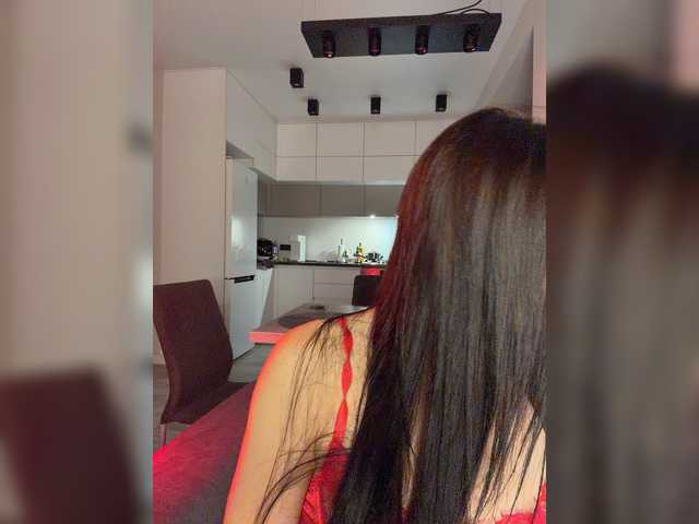 Klubnika13 live cam on BongaCams