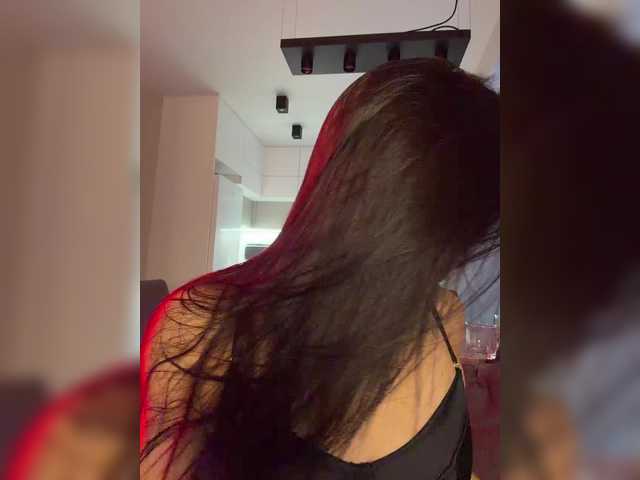 Klubnika13 live cam on BongaCams