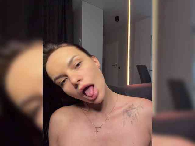 Klubnika13 webcam