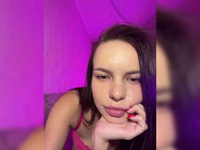 Klubnika13 webcam