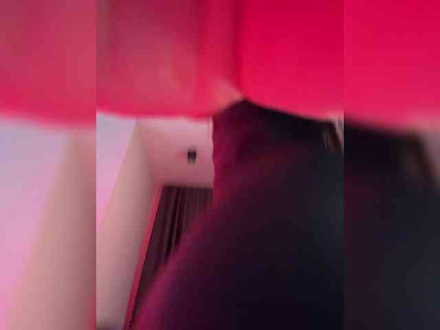 Klubnika13 Live Webcam on BongaCams