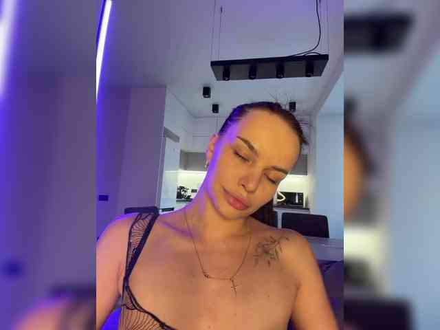 Klubnika13 webcam