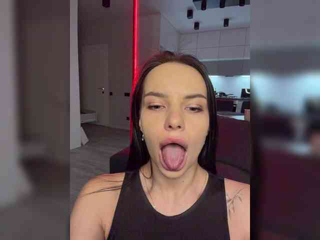 Klubnika13 webcam
