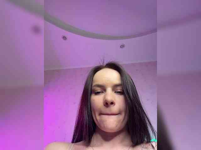 Klubnika13 webcam