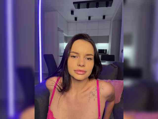 Klubnika13 webcam