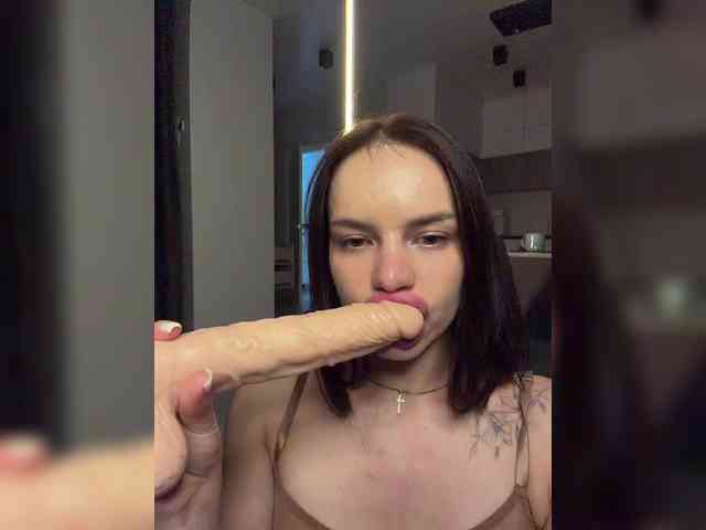 Klubnika13 webcam