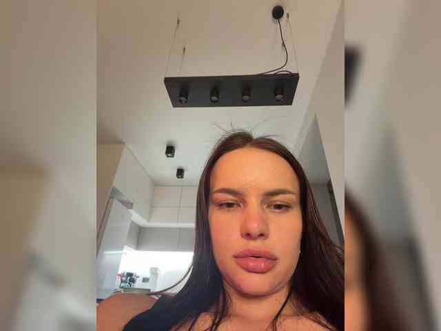 Klubnika13 webcam