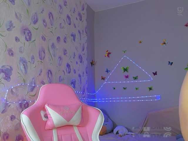 Armura live cam on BongaCams