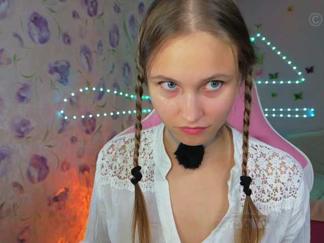 Armura live cam on BongaCams
