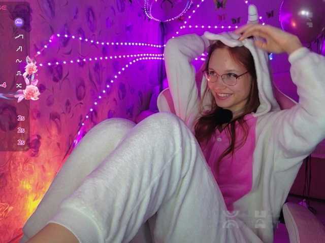 Armura live cam on BongaCams