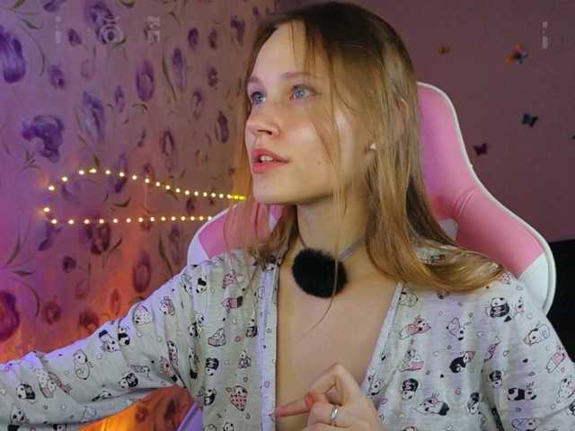Armura live cam on BongaCams