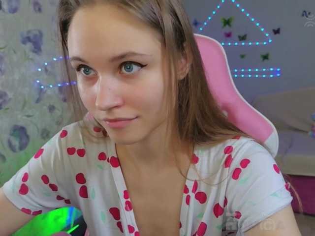 Armura live webcam show