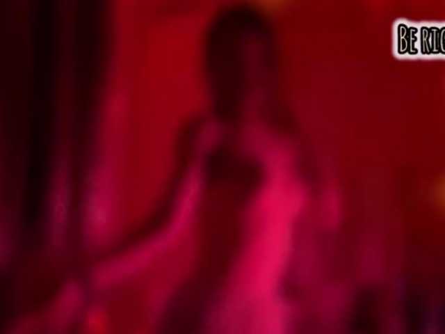 Armura's BongaCams show and profile