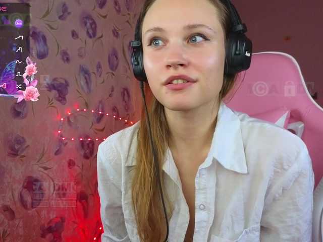 Armura live cam on BongaCams