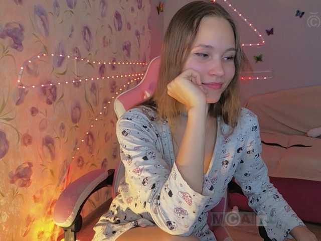 Armura live cam on BongaCams