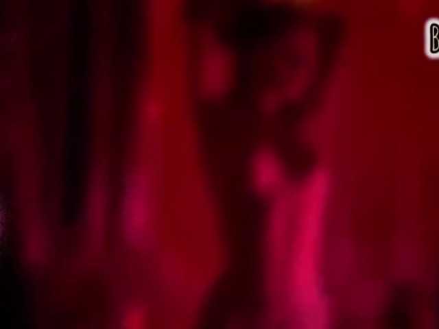 Armura live webcam show