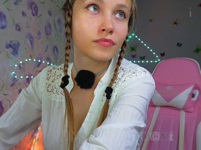 Armura live cam on BongaCams
