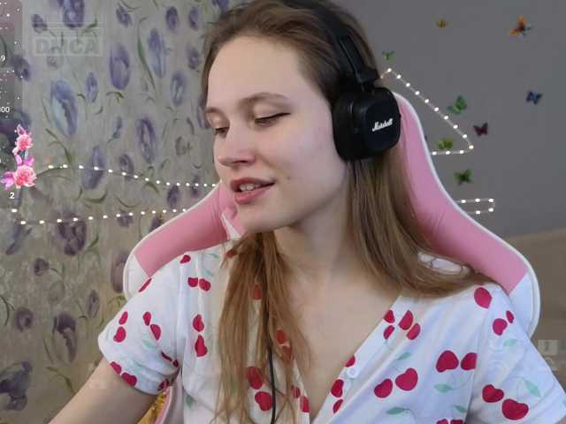 Armura's BongaCams show and profile