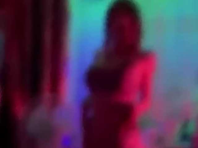 Armura live cam on BongaCams