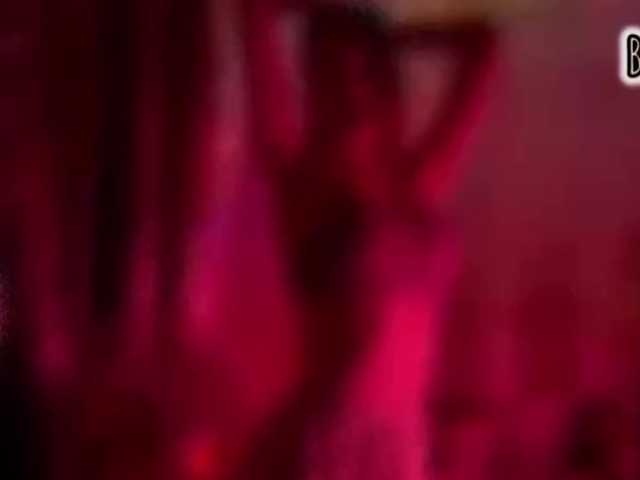 Armura live webcam show