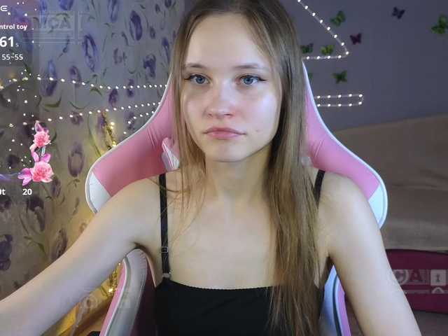 Armura's BongaCams show and profile