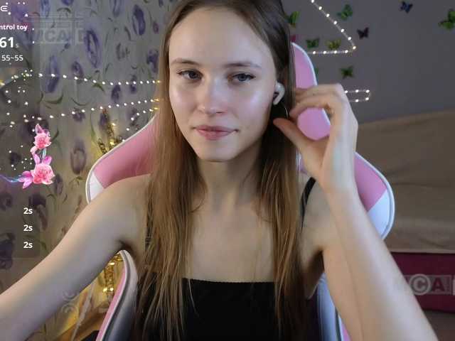 Armura's BongaCams show and profile