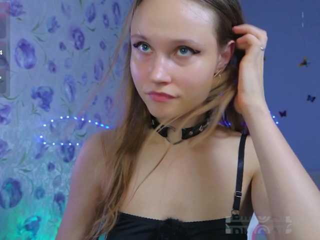 Armura live webcam show