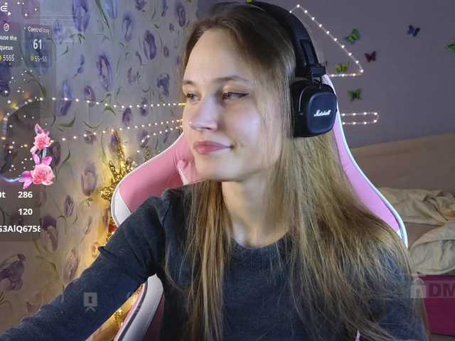 Armura's BongaCams show and profile