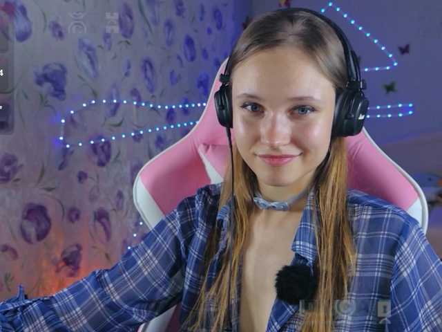 Armura live cam on BongaCams