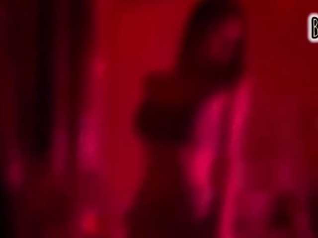 Armura live cam