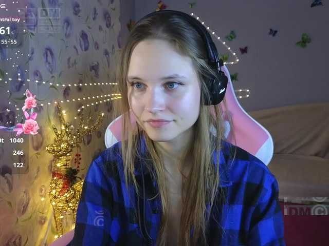 Armura's BongaCams show and profile