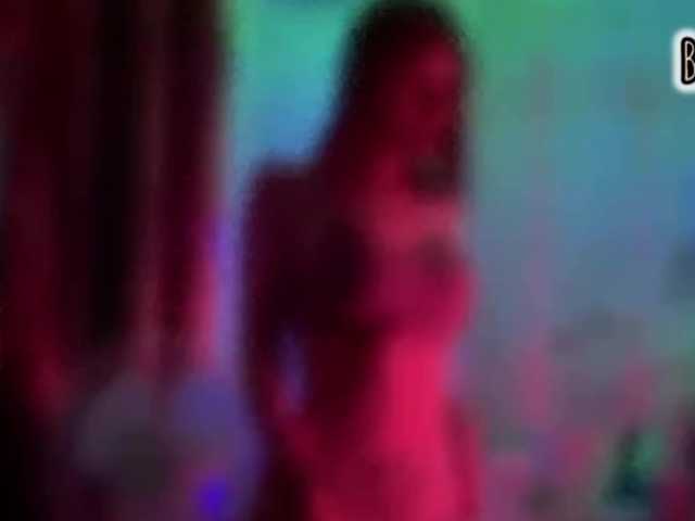 Armura live webcam show