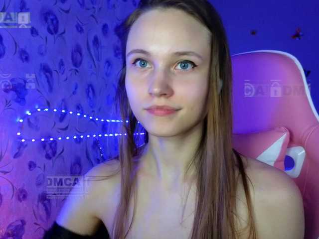 Armura's BongaCams show and profile