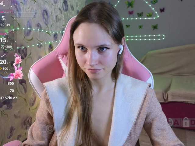 Armura's BongaCams show and profile