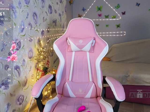 Armura's BongaCams show and profile