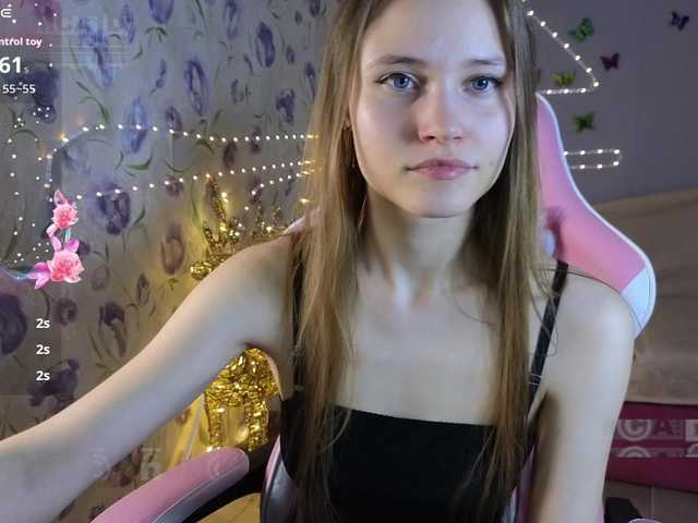 Armura's BongaCams show and profile