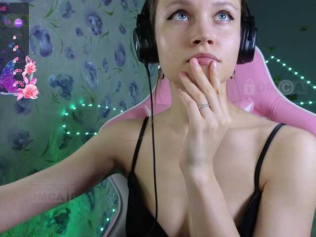 Armura live cam on BongaCams