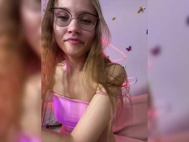 Armura live cam on BongaCams