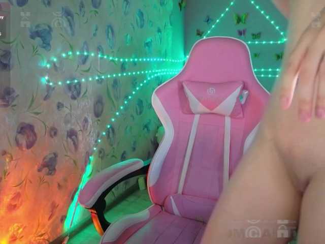 Armura live cam on BongaCams