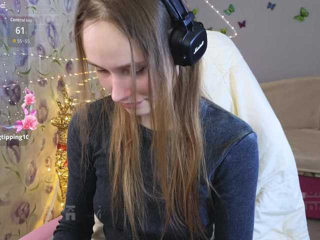 Armura's BongaCams show and profile