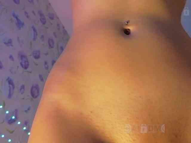 Armura's webcam live show