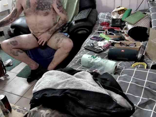 uncle2dogz