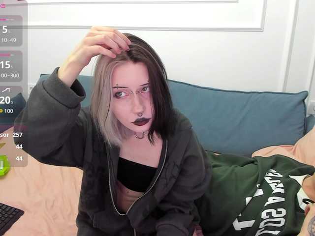 VeryRareTwix's BongaCams show and profile