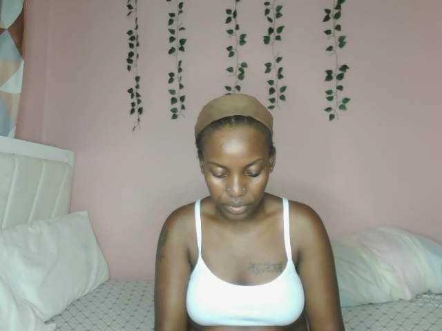 Abbylay's BongaCams show and profile