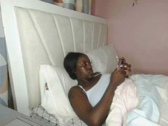 Abbylay's BongaCams show and profile