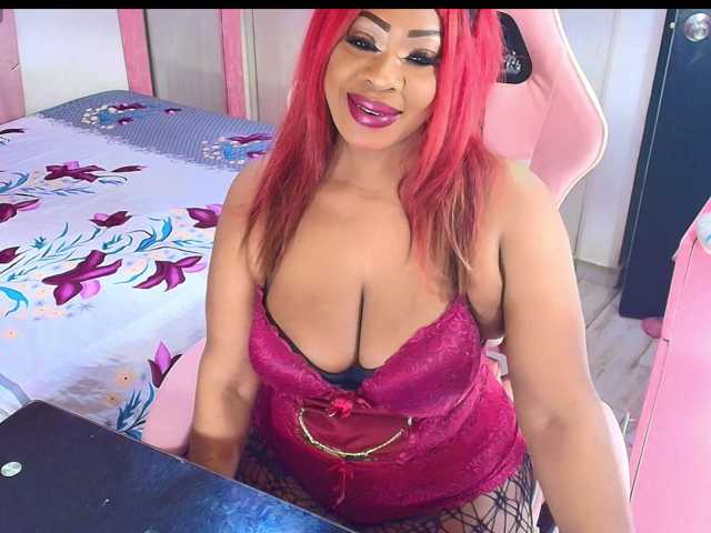 kimberlybellu live cam on BongaCams